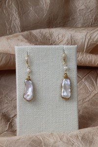 Mabe gold earrings