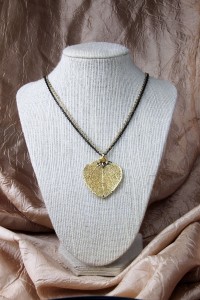 Medium gold aspen leaf on gold chain